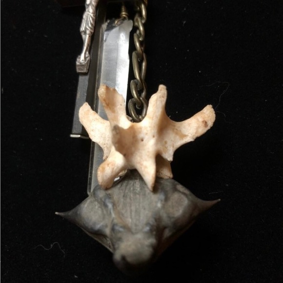 Maximalist Gothic Necklace - Picture 5 of 5